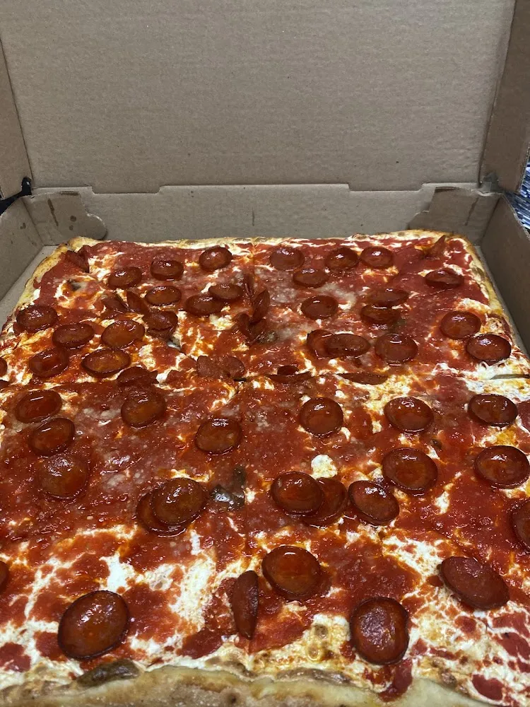 Metro Thin Square Pizza
